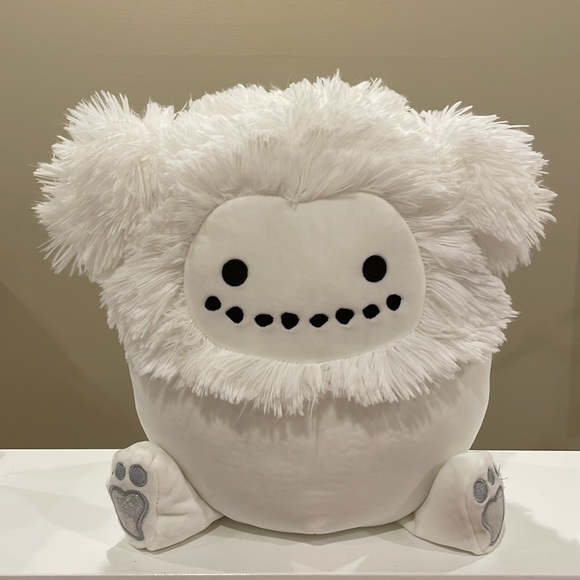 Squishmallows Other - NWT 12” Snowman Benny ☃️ Bigfoot Squishmallow- Select Series
